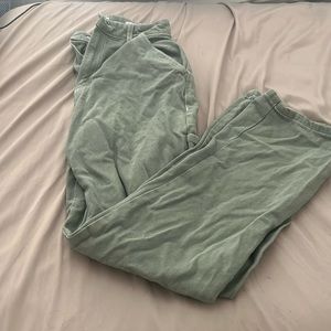 Light green cargo pants! 🥳🥳